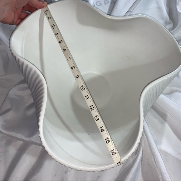 Jonathan Adler Other - rare! JONATHAN ADLER matte white glazed ribbed PINCH POT BOWL extra large